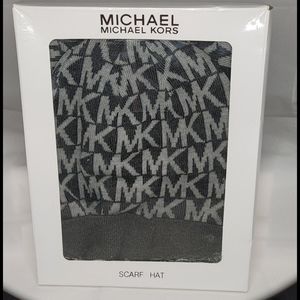 New Michael Kors Light And Dark Gray Scarf And Hat